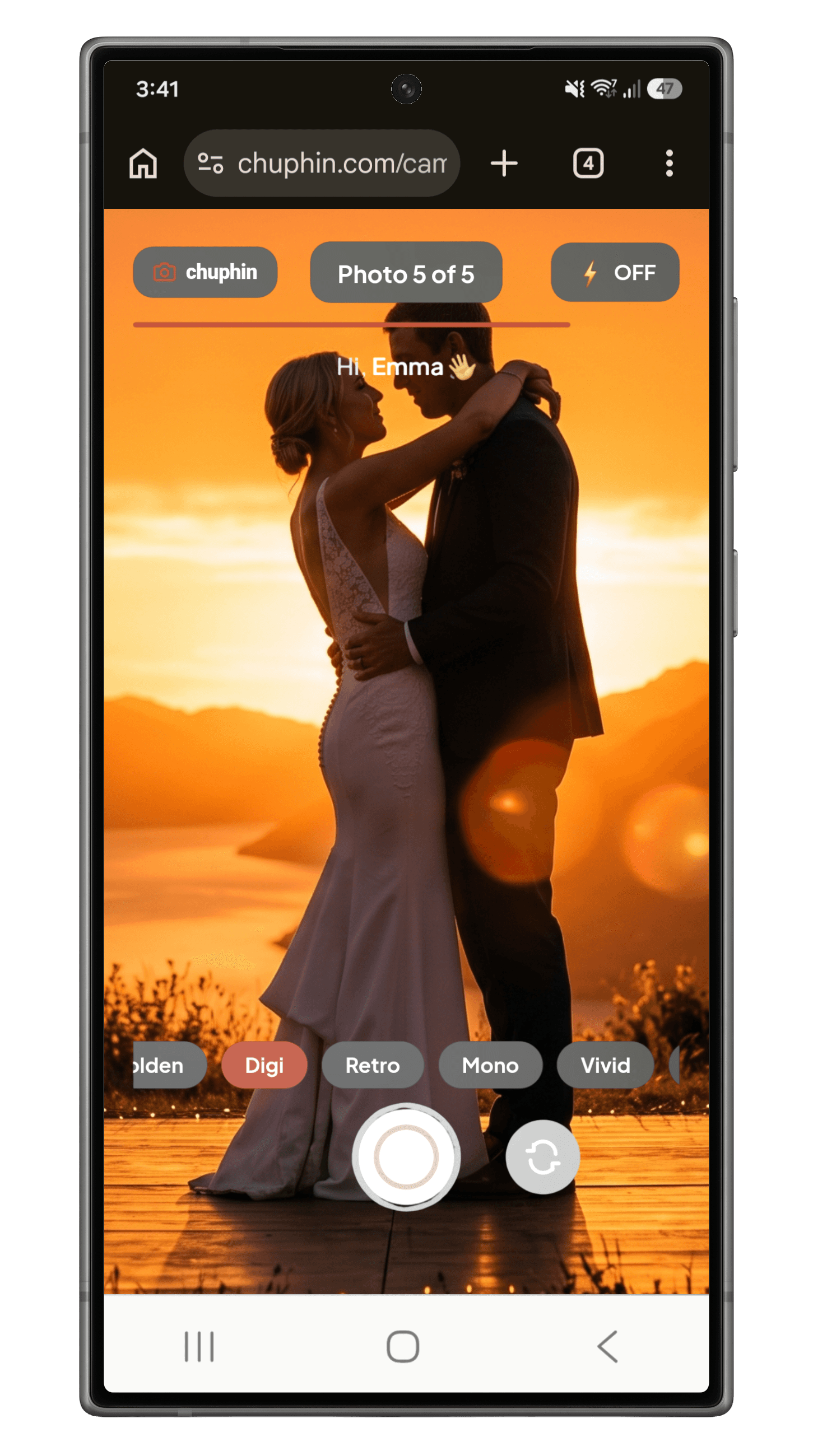 Chuphin guest camera interface on a mobile phone showing the live viewfinder